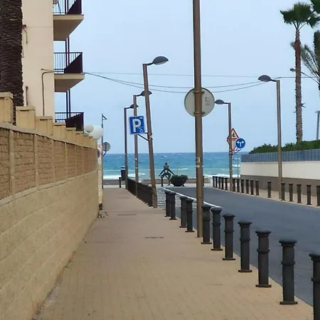 Playa San Juan 1 Linea